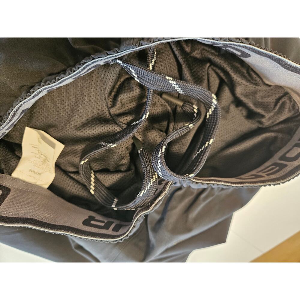 Under Armour Men's Hockey Warm Up Pants Medium Black NWT Ankle Zip - Picture 8 of 12